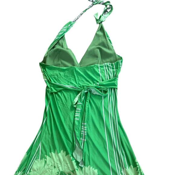 Vibrant Green Floral Dress - Perfect for Summer - Picture 4 of 6